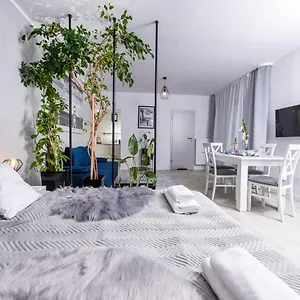  Apartment Rodzinne